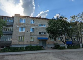 Продажа 2-ком. квартиры, 49 м2, Кунгур, улица Космонавтов, 7