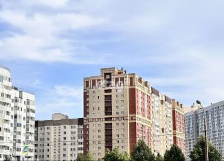 Продается 3-комнатная квартира, 94.5 м2, Санкт-Петербург, улица Оптиков, 52к3, метро Старая Деревня