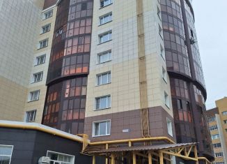 Продаю 2-ком. квартиру, 62 м2, Чувашия, проспект Тракторостроителей, 72