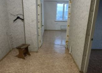 Сдам в аренду 2-ком. квартиру, 60 м2, Красноярск, улица Шахтёров, 42