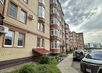 Сдается 2-ком. квартира, 60 м2, Великий Новгород, улица 8 Марта, 27