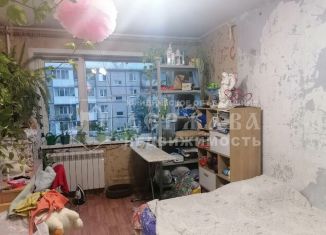 Продаю 2-ком. квартиру, 48 м2, Кемерово, Октябрьский проспект, 33