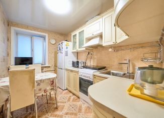 Продам 4-ком. квартиру, 76.5 м2, Хабаровский край, улица Халтурина, 6