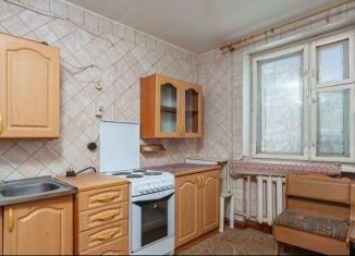 Продаю 3-ком. квартиру, 65 м2, Крым, проспект Победы, 45