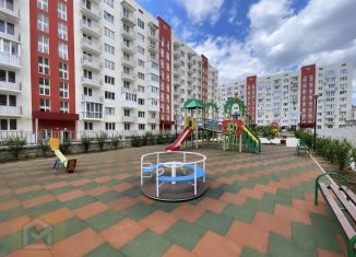 Продаю 1-комнатную квартиру, 36 м2, Евпатория, проспект Победы, 87Бк2