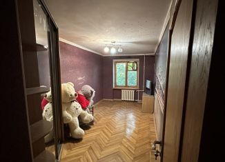 Сдам в аренду 3-ком. квартиру, 70 м2, Ростов-на-Дону, Доломановский переулок, Октябрьский район