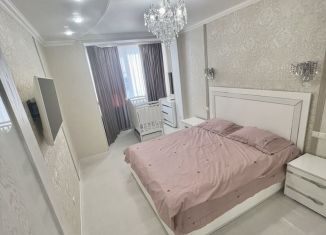 Сдача в аренду 1-ком. квартиры, 70 м2, Кисловодск, улица Гайдара, 17к1