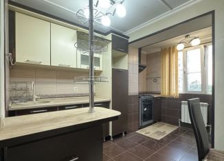 Продажа 2-ком. квартиры, 48 м2, Нальчик, улица 2-й Таманской Дивизии, 446, район Дубки