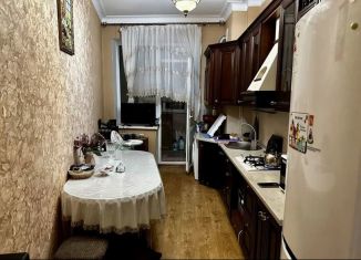 Продам 2-комнатную квартиру, 64 м2, Махачкала, проспект Насрутдинова, 55к1