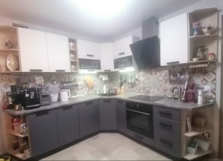 Продажа трехкомнатной квартиры, 90 м2, Тюмень, улица Николая Семёнова, 29к2