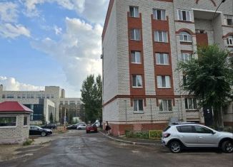 Сдаю в аренду 3-комнатную квартиру, 76 м2, Татарстан, улица Четаева, 27А