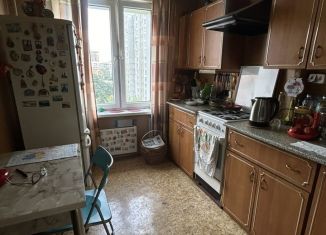 Продажа 2-комнатной квартиры, 46.8 м2, Москва, улица Кутузова, 7, станция Рабочий Посёлок