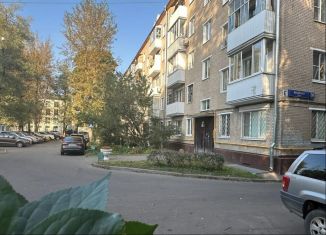 Продается трехкомнатная квартира, 10.6 м2, Москва, Нагорная улица, 26к1, метро Нагорная