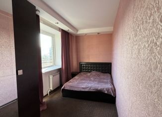 Аренда трехкомнатной квартиры, 80 м2, Волгоград, проспект имени В.И. Ленина, 57, Центральный район