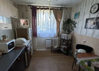 Продаю 3-комнатную квартиру, 63 м2, Балтийск, Садовая улица, 2