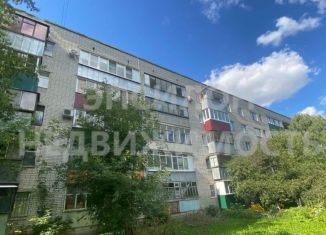 Продается двухкомнатная квартира, 50.7 м2, Курская область, Хуторская улица, 10