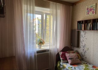 Сдается в аренду трехкомнатная квартира, 44.6 м2, Подольск, Садовая улица, 11