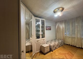 Продается двухкомнатная квартира, 42 м2, Москва, Планетная улица, 42