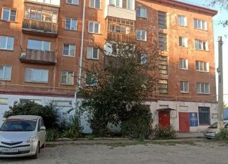 Продаю 2-ком. квартиру, 44.5 м2, Омск, улица Багратиона, 12, Центральный округ