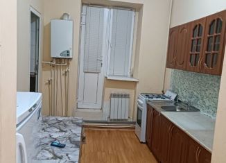 Сдаю 3-ком. квартиру, 70 м2, Дагестан, Махачкалинское шоссе, 23