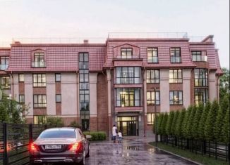 Продается 2-комнатная квартира, 81.5 м2, Калининградская область, улица Ватутина, 38А