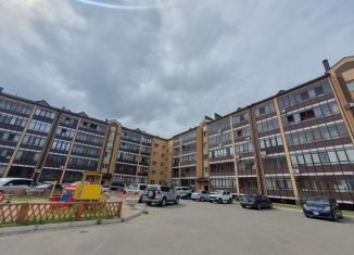 Продажа трехкомнатной квартиры, 85.2 м2, Абакан, улица Авиаторов, 6