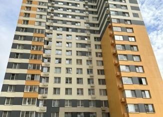 Сдам трехкомнатную квартиру, 76 м2, Московская область, улица Липовой Рощи, 2к4