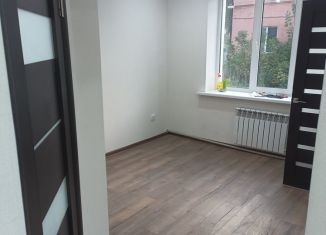 Продам 1-ком. квартиру, 30 м2, Курская область, улица Черняховского, 12