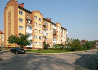 Продается 3-комнатная квартира, 88.6 м2, Калининград, улица Лукашова, 30