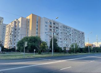 Сдаю 1-комнатную квартиру, 38 м2, Москва, улица Марьинский Парк, 41к1, метро Волжская