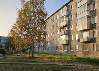 Продается 2-ком. квартира, 46 м2, Свердловская область, улица Устинова, 104