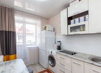 Продам 1-комнатную квартиру, 31 м2, Барнаул, переулок Ядринцева, 92, Центральный район