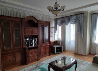 3-комнатная квартира в аренду, 70 м2, Красноярск, улица Карла Маркса, 56