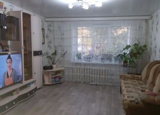 Продам 4-ком. квартиру, 77 м2, Волжск, улица 107-й Бригады, 12