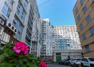 Продаю трехкомнатную квартиру, 103 м2, Нижний Новгород, улица Белинского, 15