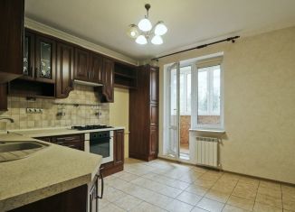 Продажа 2-комнатной квартиры, 70.3 м2, Калининградская область, Чувашская улица, 13