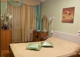 Продам 2-ком. квартиру, 55 м2, Арск, Советская улица, 3