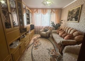 Продам 2-ком. квартиру, 53 м2, Татарстан, улица Комарова, 36