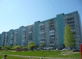 Продаю 3-ком. квартиру, 70 м2, Радужный, 3-й квартал, 19