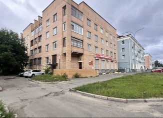 Сдается в аренду двухкомнатная квартира, 56 м2, Карелия, улица Герцена