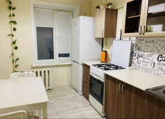 Сдаю в аренду 2-комнатную квартиру, 50.6 м2, Сысерть, улица Карла Либкнехта, 66