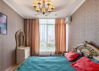 Сдача в аренду 2-ком. квартиры, 50 м2, Геленджик, улица Суворова, 29