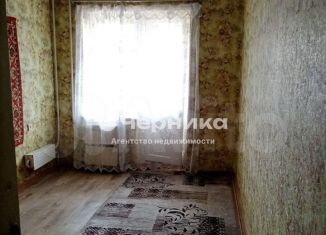 Продается трехкомнатная квартира, 64 м2, Каменск-Шахтинский, улица Ворошилова, 155А