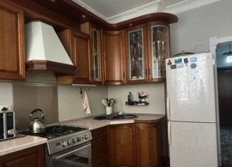 Сдача в аренду 1-комнатной квартиры, 50 м2, Каспийск, улица Ленина, 59А