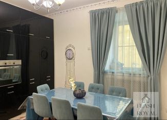 Аренда 4-ком. квартиры, 96 м2, Санкт-Петербург, улица Якубовича, 14, метро Садовая