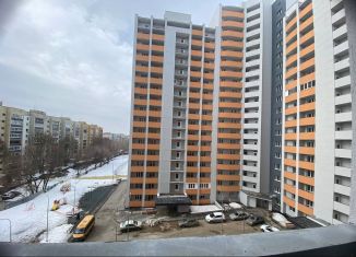 Продаю двухкомнатную квартиру, 66.5 м2, Самара, Черемшанская улица, 162, метро Кировская