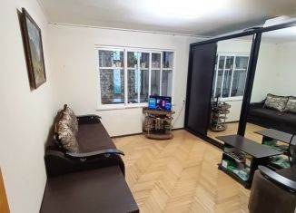 Продажа 2-комнатной квартиры, 53 м2, Нальчик, район Александровка, улица Меликьянца, 3