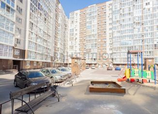 Продам двухкомнатную квартиру, 61.1 м2, Липецкая область, улица И.В. Свиридова, 10