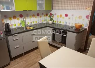 Продается 2-ком. квартира, 59 м2, Челябинск, улица Энгельса, 44Б