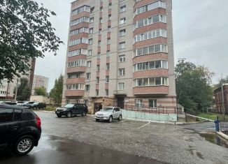 Продается однокомнатная квартира, 35 м2, Киров, улица Розы Люксембург, 62